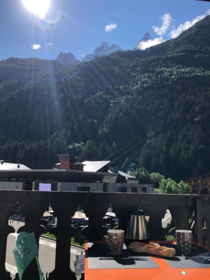 Aiguille Du Midi - Le Chamo'Nid Apartment Chamonix Bagian luar foto