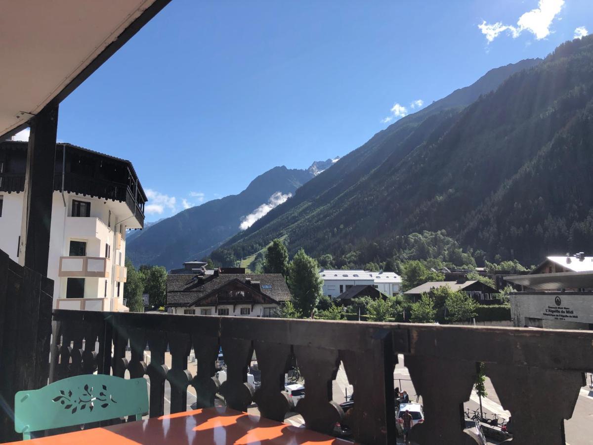 Aiguille Du Midi - Le Chamo'Nid Apartment Chamonix Bagian luar foto